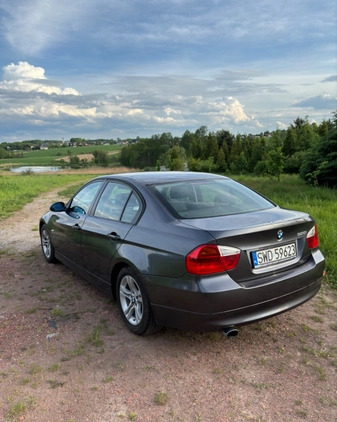 BMW Seria 3 cena 19900 przebieg: 225000, rok produkcji 2005 z Pszów małe 29